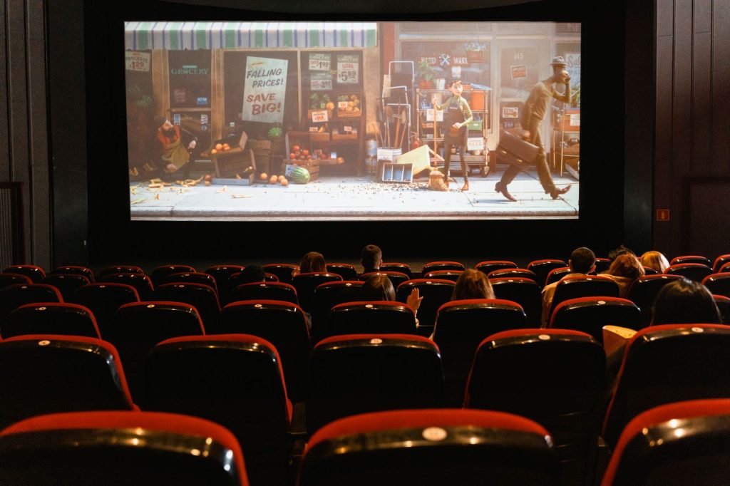 Salle de cinéma vide, symbole des sorties à venir de David Corenswet